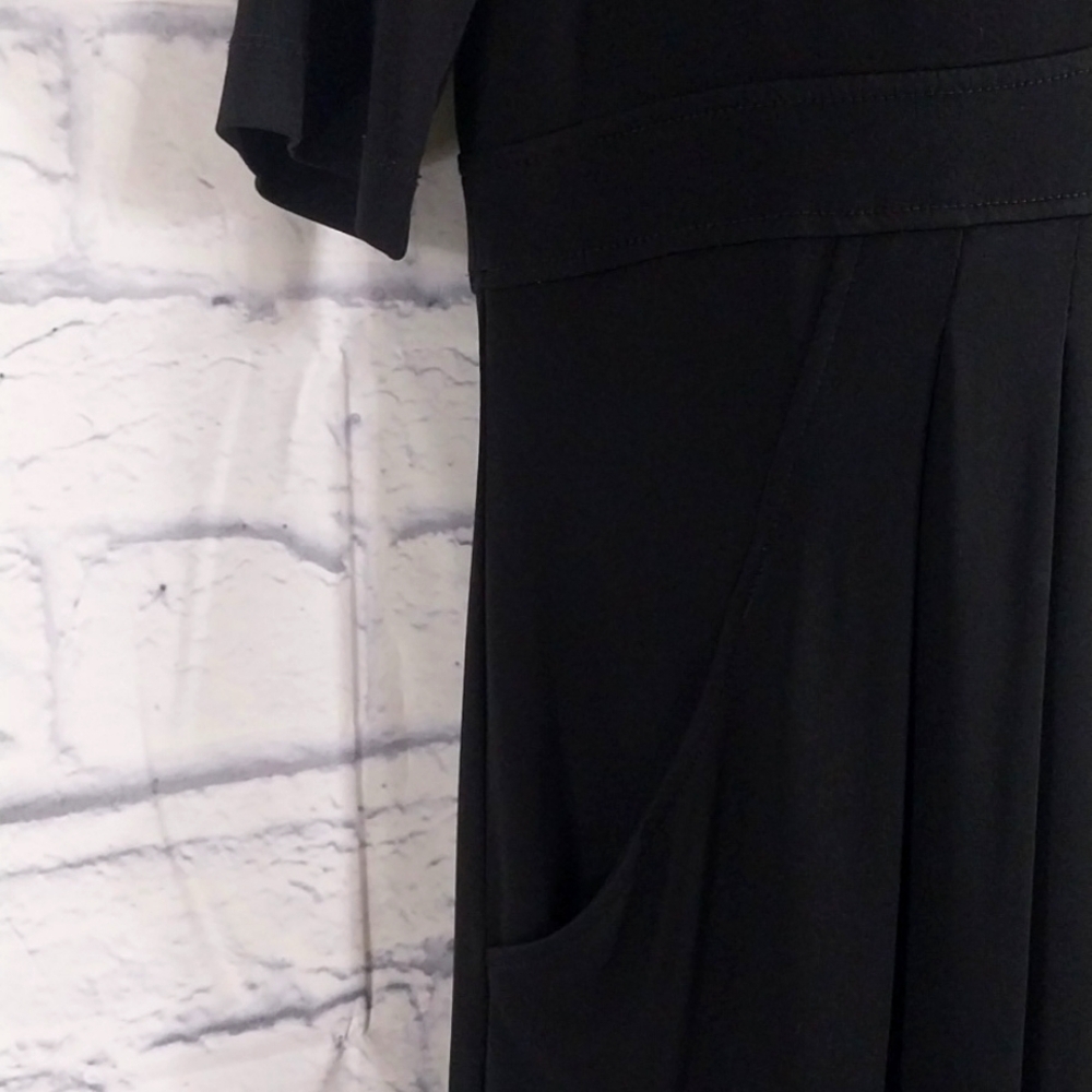 🔵BOGO FREE🔵 BCBG MaxAzria Black Short Sleeve Empire Waist Dress Black Sz LP - Picture 3 of 5